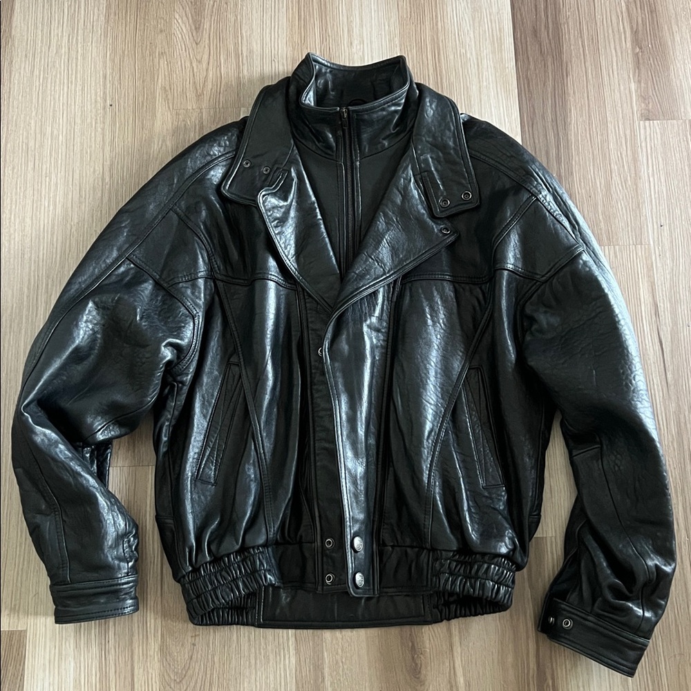 Vintage Leather Bomber Jacket